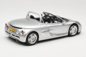 Renault Spider Sidabrinis Otto 1:18 OT1142 Derva - nuotrauka 2 iš 6