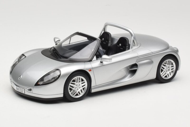 Renault Spider Sidabrinis Otto 1:18 OT1142 Derva