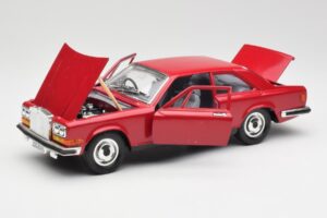 Rolls-Royce Camargue Raudonas Bburago 1:22 3001 Metalas - nuotrauka 2 iš 8