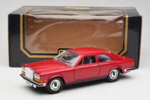 Rolls-Royce Camargue Raudonas Bburago 1:22 3001 Metalas - nuotrauka 8 iš 8