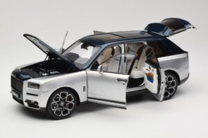 Rolls-Royce Cullinan Mėlynas & Sidabras Dviejų Spalvų OEM 1:18 028-16B Metalas - nuotrauka 2 iš 8