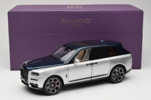 Rolls-Royce Cullinan Mėlynas & Sidabras Dviejų Spalvų OEM 1:18 028-16B Metalas - nuotrauka 8 iš 8