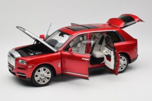 Rolls-Royce Cullinan Raudonas Su Shadow Wheels OEM 1:18 028-18A Metalas - nuotrauka 2 iš 8