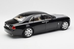 Rolls-Royce Ghost Juodas & Sidabrinis Kyosho 1:18 008802BKS2 Metalas - nuotrauka 3 iš 8