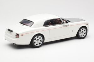 Rolls-Royce Phantom Coupe English Baltas Sidabrinis Kyosho 1:18 08861EW Metalas - nuotrauka 3 iš 8