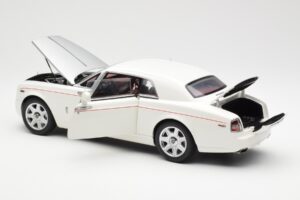 Rolls-Royce Phantom Coupe English Baltas Sidabrinis Kyosho 1:18 08861EW Metalas - nuotrauka 5 iš 8