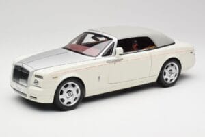 Rolls-Royce Phantom Drophead Coupe English Baltas Kyosho 1:18 08871EW2 Metalas - nuotrauka 4 iš 10