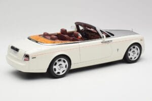 Rolls-Royce Phantom Drophead Coupe English Baltas Kyosho 1:18 08871EW2 Metalas - nuotrauka 5 iš 10