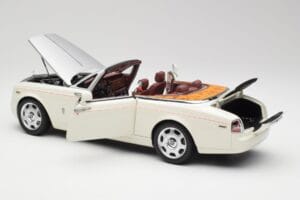 Rolls-Royce Phantom Drophead Coupe English Baltas Kyosho 1:18 08871EW2 Metalas - nuotrauka 7 iš 10