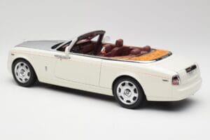 Rolls-Royce Phantom Drophead Coupe English Baltas Kyosho 1:18 08871EW2 Metalas - nuotrauka 9 iš 10
