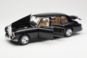 Rolls-Royce Phantom VI EWB Juodas Kyosho 1:18 08905BK Metalas - nuotrauka 2 iš 8