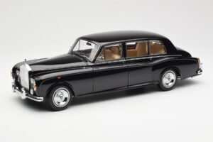 Rolls-Royce Phantom VI EWB Juodas Kyosho 1:18 08905BK Metalas