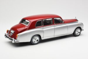 Rolls-Royce Phantom VI Sidabras Raudonas Kyosho 1:18 08905SR Metalas - nuotrauka 3 iš 8