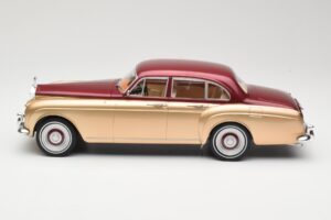 Rolls-Royce Silver Cloud III Flying Spur H.J. Mulliner Raudonas & Auksinis MCG 1:18 MCG18132 Metalas - nuotrauka 3 iš 6