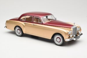 Rolls-Royce Silver Cloud III Flying Spur H.J. Mulliner Raudonas & Auksinis MCG 1:18 MCG18132 Metalas - nuotrauka 4 iš 6
