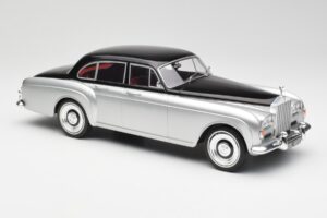 Rolls-Royce Silver Cloud III Mulliner Sidabrinis & Juodas MCG 1:18 MCG18128 Metalas - nuotrauka 4 iš 6
