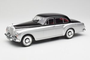Rolls-Royce Silver Cloud III Mulliner Sidabrinis & Juodas MCG 1:18 MCG18128 Metalas