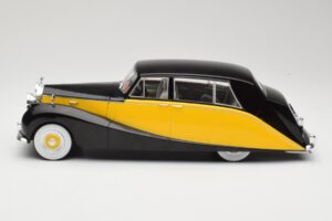 Rolls-Royce Silver Wraith Empress by Hooper Juodas & Geltonas MCG 1:18 MCG18066 Metalas - nuotrauka 3 iš 6