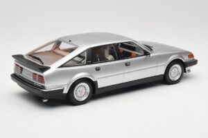 Rover Vitesse SD1 3.5 V8 Sidabrinis Minichamps 1:18 107138402 Metalas - nuotrauka 2 iš 6
