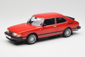 Saab 900 GL Raudonas MCG 1:18 MCG18340 Metalas