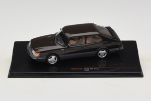 Saab 900 Turbo Juodas IXO 1:43 CLC577N Metalas