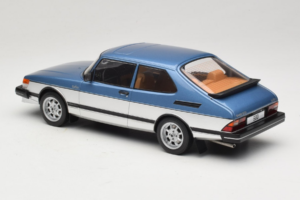 Saab 900 Turbo Blue Metallic MCG 1:18 MCG18261MCW Metalas - nuotrauka 5 iš 6