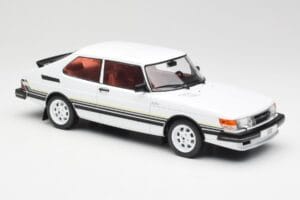 Saab 900 Turbo Baltas MCG 1:18 MCG18339 Metalas - nuotrauka 4 iš 6