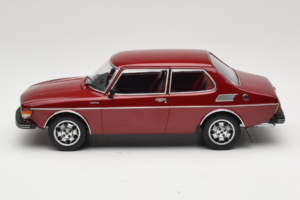 Saab 99 EMS Metallic Raudonas MCG 1:18 MCG18441 Metalas - nuotrauka 3 iš 6
