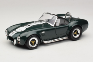 Shelby Cobra 427 S/C Tamsiai Žalias Baltos Juostos Road Signature 1:18 92058-P1 Metalas