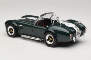 Shelby Cobra 427 S/C Tamsiai Žalias Baltos Juostos Road Signature 1:18 92058-P1 Metalas - nuotrauka 7 iš 8