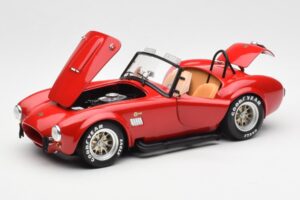 Shelby Cobra 427 S/C Raudonas Kyosho 1:18 08047R Metalas - nuotrauka 2 iš 8