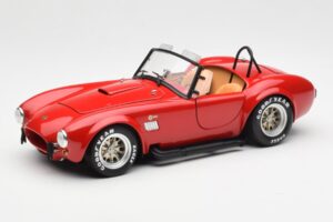 Shelby Cobra 427 S/C Raudonas Kyosho 1:18 08047R Metalas