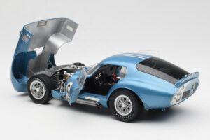 Shelby Cobra Daytona Coupe #5 D. Gurney / B. Bondurant 24 Hours of Le Mans 1964 Exoto 1:18 135190555498 Metalas - nuotrauka 5 iš 8
