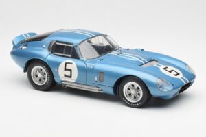 Shelby Cobra Daytona Coupe #5 D. Gurney / B. Bondurant 24 Hours of Le Mans 1964 Exoto 1:18 135190555498 Metalas - nuotrauka 6 iš 8