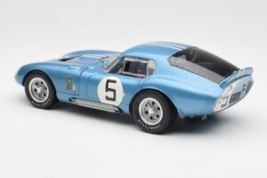 Shelby Cobra Daytona Coupe #5 D. Gurney / B. Bondurant 24 Hours of Le Mans 1964 Exoto 1:18 135190555498 Metalas - nuotrauka 7 iš 8
