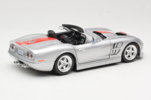 Shelby Series 1 Sidabrinis Bburago 1:18 3323 Metalas - nuotrauka 3 iš 8