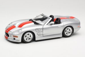 Shelby Series 1 Sidabrinis Bburago 1:18 3323 Metalas