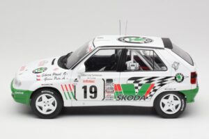 Skoda Felicia Kit Car #19 P. Sibera / P. Gross Tour de Corse 1995 IXO 1:18 18RMC149B Metalas - nuotrauka 3 iš 6