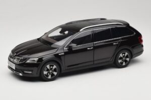Skoda Octavia Mk4 Combi Ruda Paudi Model 1:18 ZMR000005BRA Metalas