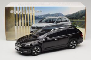 Skoda Octavia Mk4 Combi Ruda Paudi Model 1:18 ZMR000005BRA Metalas - nuotrauka 8 iš 8