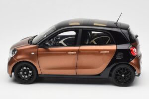 Smart Forfour W453 Juodas Hazel Rudas Norev 1:18 B66960299 Metalas - nuotrauka 4 iš 8