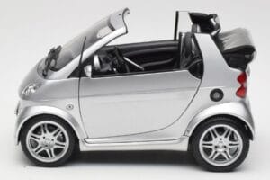 Smart Fortwo W450 Brabus Cabrio Sidabrinis Dilerio Leidimas Kyosho 1:18 0017769V001C05Q00 Metalas - nuotrauka 4 iš 8