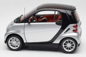 Smart Fortwo Coupe W451 Sidabrinis & Juodas Minichamps 1:18 Q0022528V001C75Q00 Metalas - nuotrauka 4 iš 8