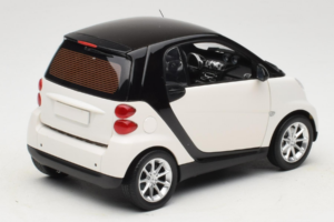 Smart Fortwo 451 Coupe Baltas Juodas Minichamps 1:18 150036302 Metalas - nuotrauka 3 iš 8