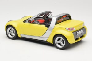 Smart Roadster 452 Geltonas Bburago 1:18 34099-M2 Metalas - nuotrauka 7 iš 8