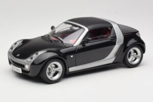 Smart Roadster Juodas Bburago 1:18 34099-M1 Metalas