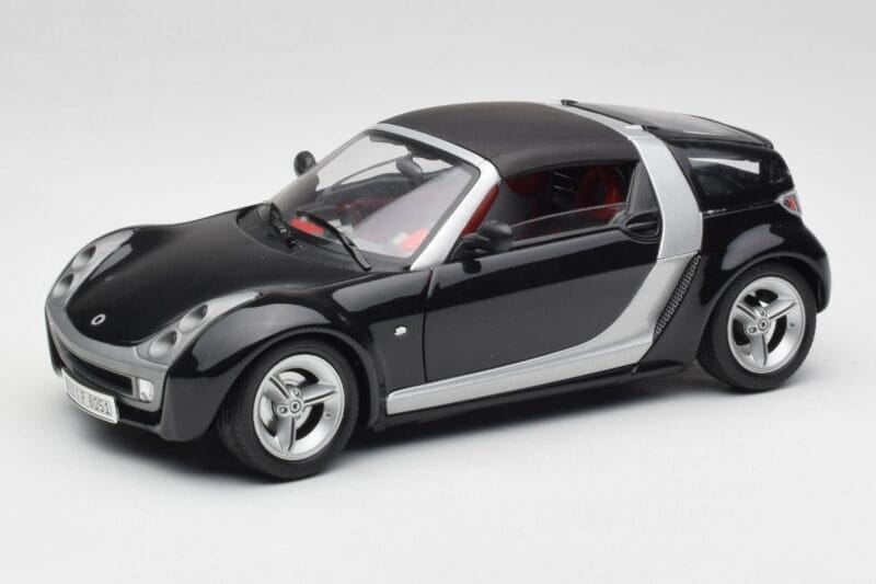 Smart Roadster Tamsiai Mėlynas Bburago 1:18 34917 Metalas