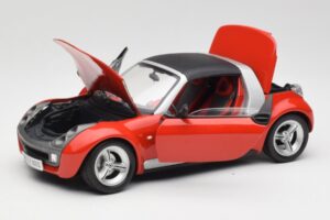 Smart Roadsteris Raudonas Bburago 1:18 34099 Metalas - nuotrauka 2 iš 8