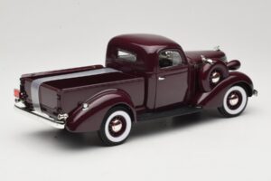 Studebaker Coupe Express Pickup Rudas American Mint 1:18 92458-R1 Metalas - nuotrauka 3 iš 8