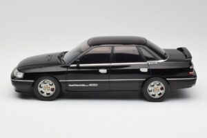 Subaru Legacy RS Juodas IXO 1:18 18CMC131A Metalas - nuotrauka 3 iš 6